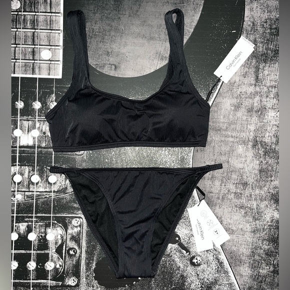 NWT Calvin Klein Bikini